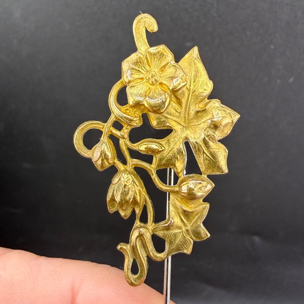 Vintage Leaf Stick Pin Vines Gold Tone